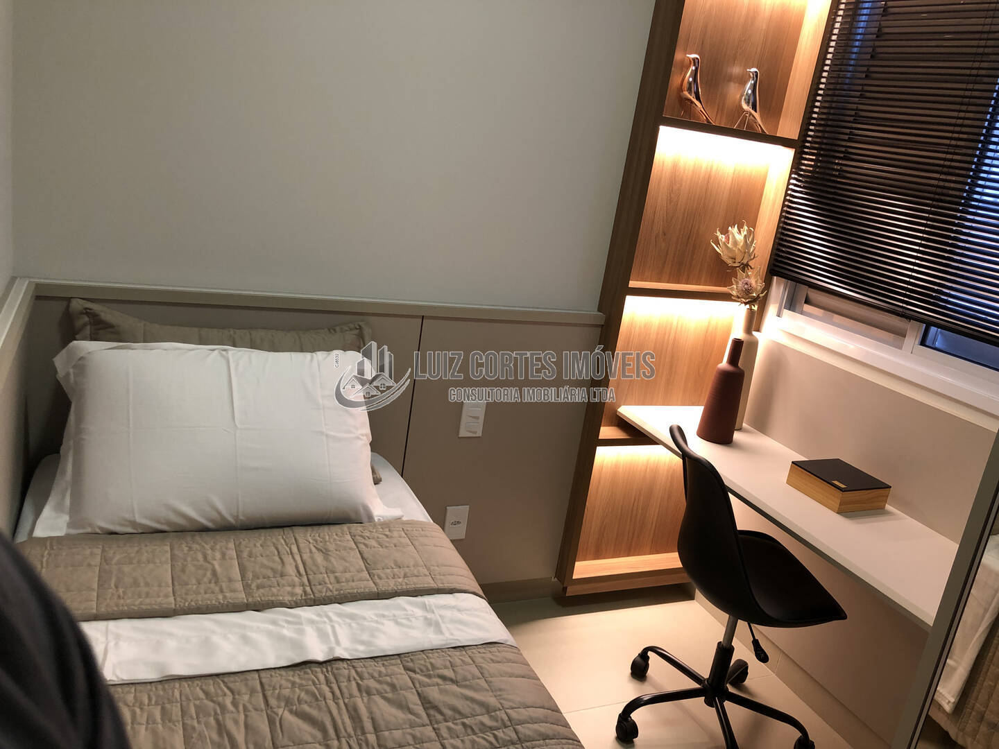 Apartamento à venda com 2 quartos, 48m² - Foto 11