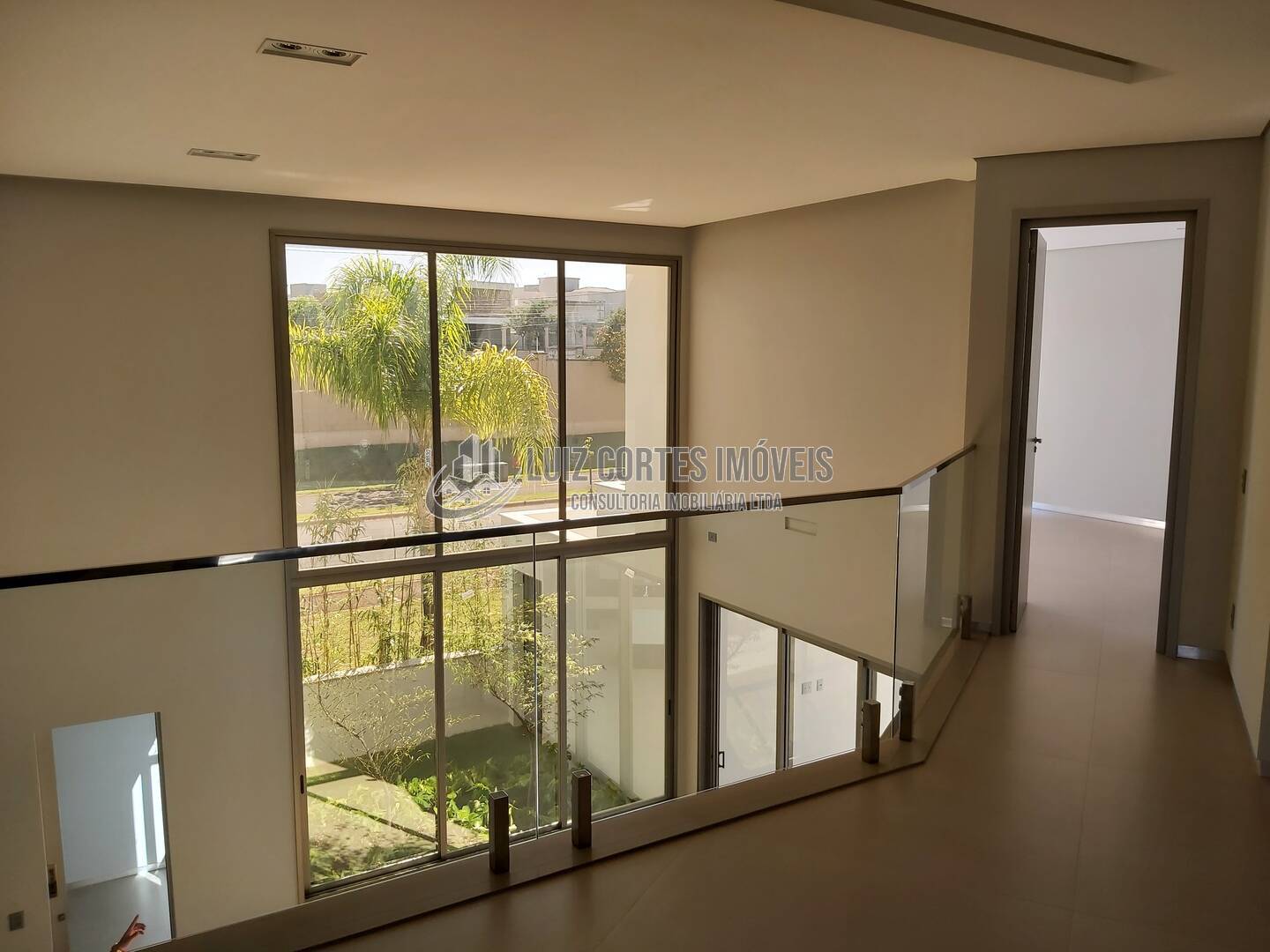 Casa à venda com 5 quartos, 381m² - Foto 9