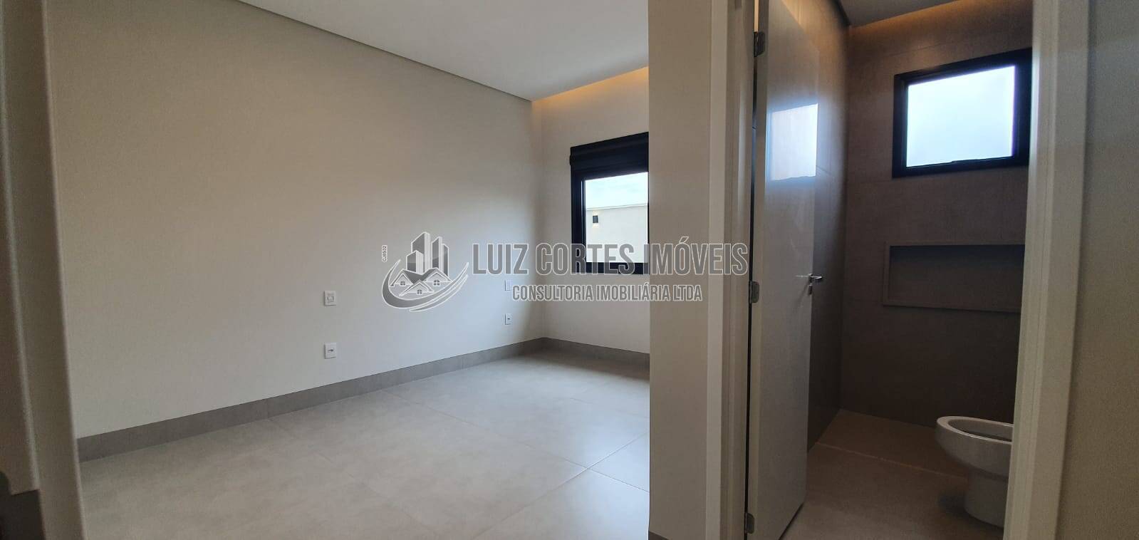 Casa à venda com 4 quartos, 228m² - Foto 44