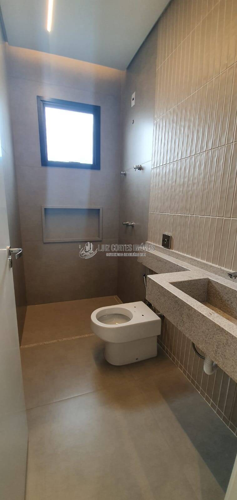 Casa à venda com 4 quartos, 228m² - Foto 46