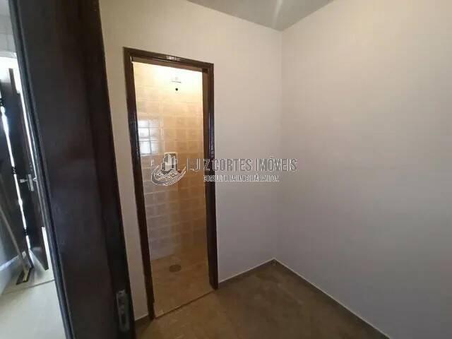 Apartamento à venda com 3 quartos, 117m² - Foto 12