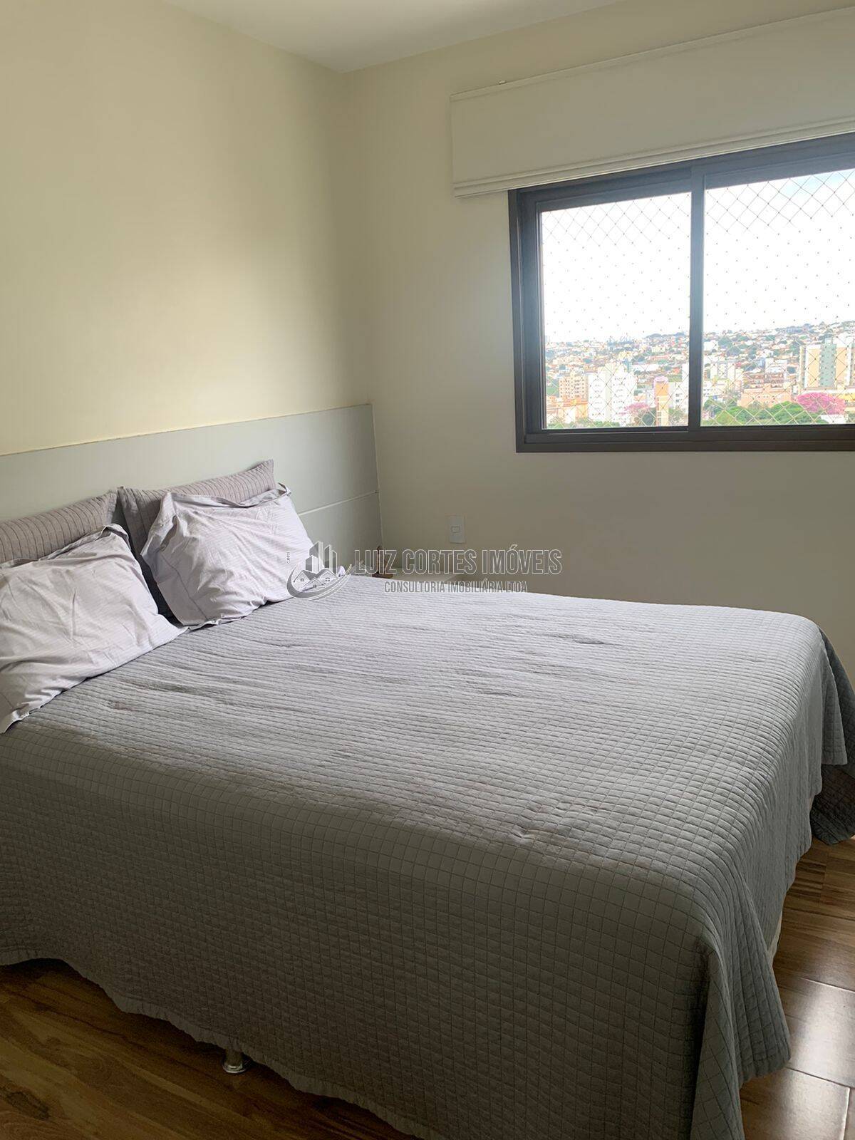 Apartamento à venda com 3 quartos, 96m² - Foto 18