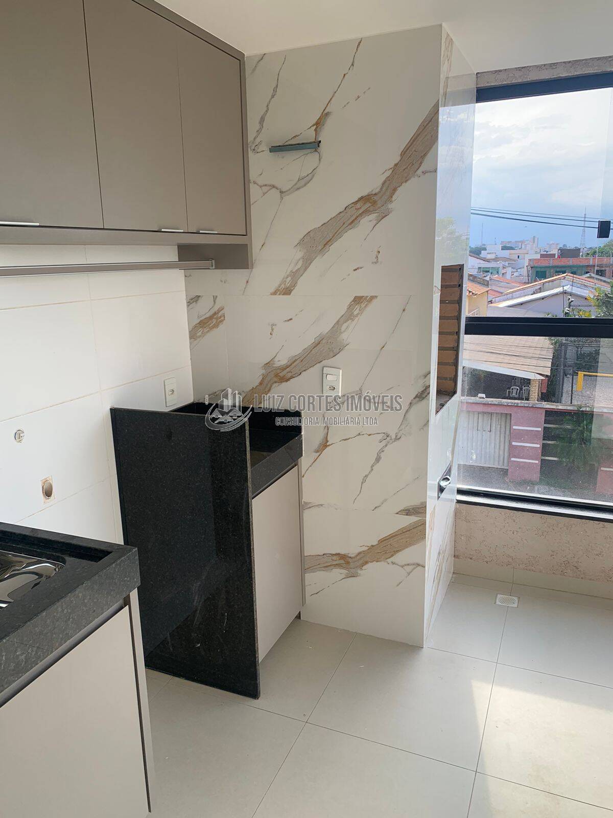 Apartamento à venda com 2 quartos, 64m² - Foto 12