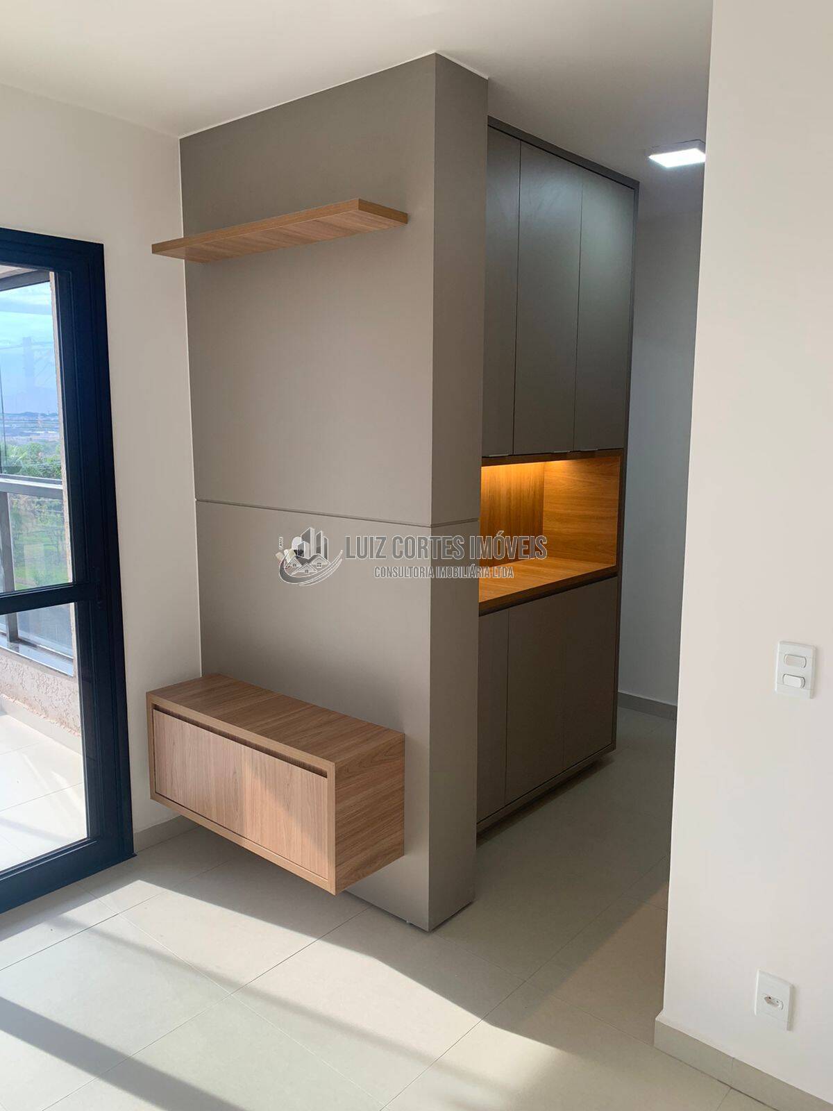 Apartamento à venda com 2 quartos, 64m² - Foto 3