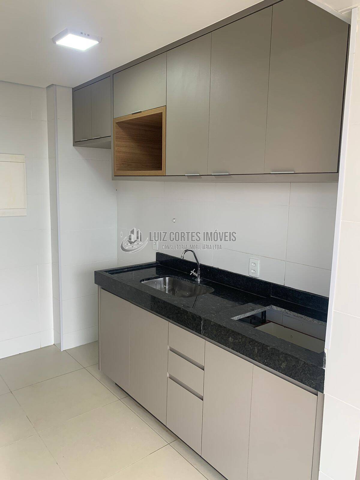 Apartamento à venda com 2 quartos, 64m² - Foto 14