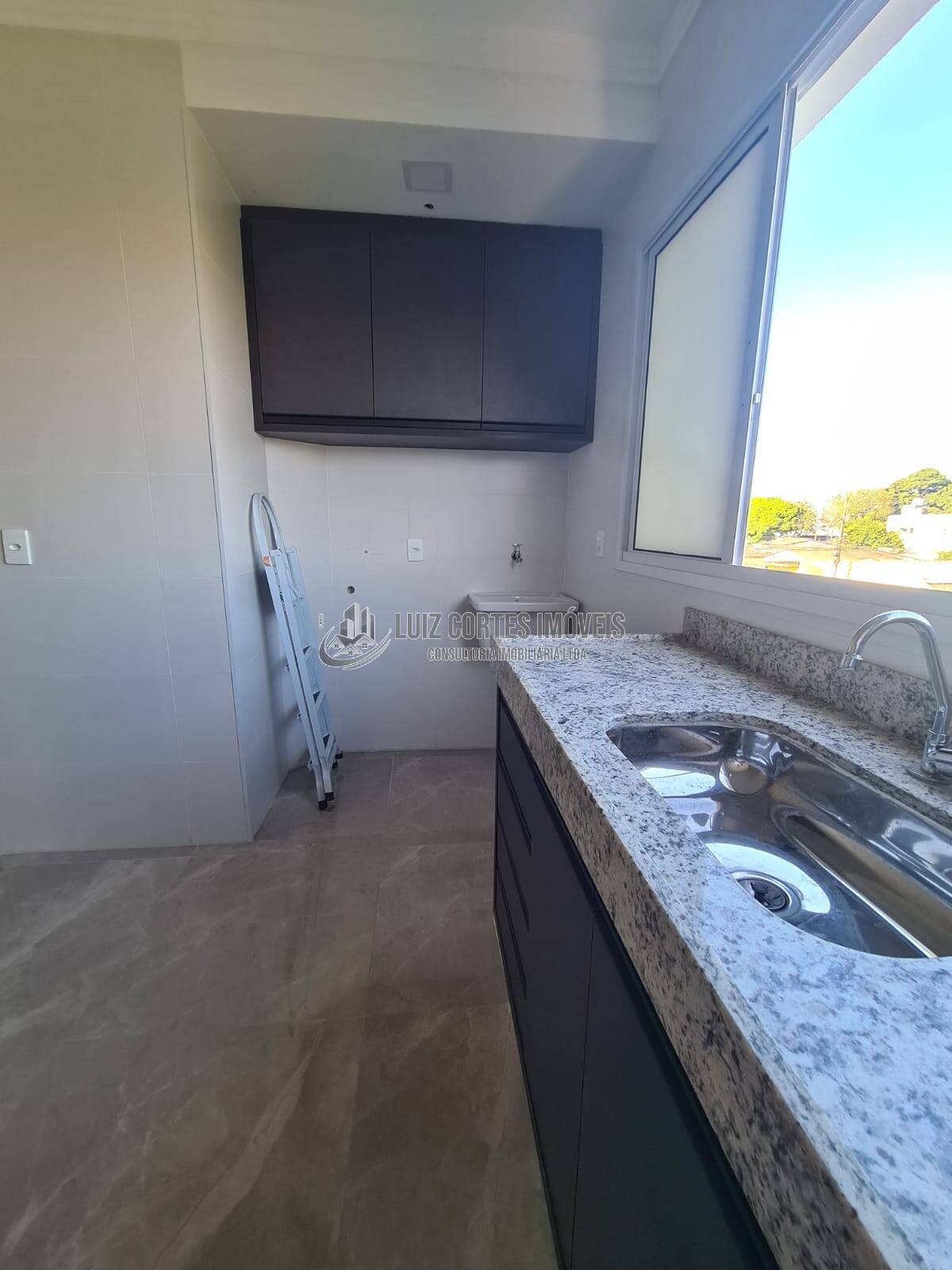 Apartamento à venda com 2 quartos, 51m² - Foto 4