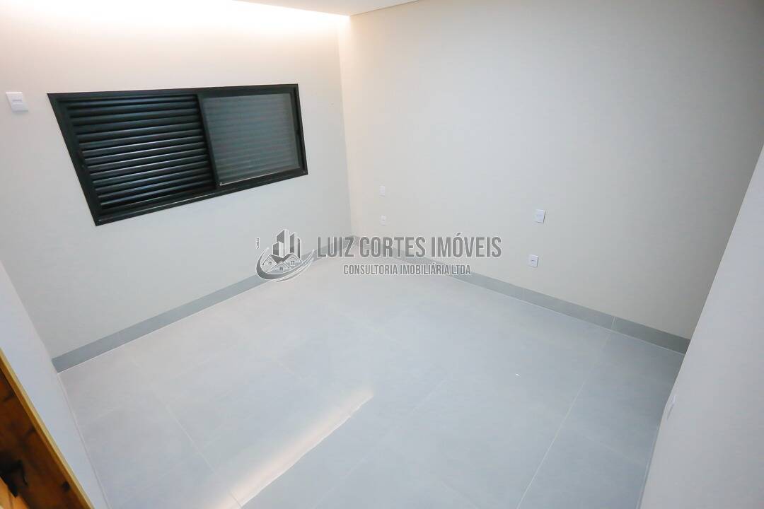 Casa à venda com 3 quartos, 148m² - Foto 14