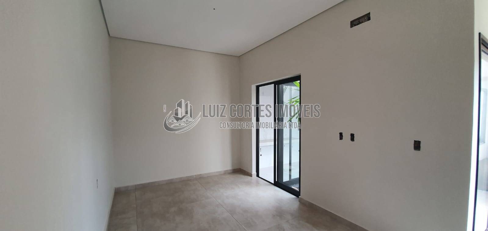 Casa à venda com 3 quartos, 250m² - Foto 35