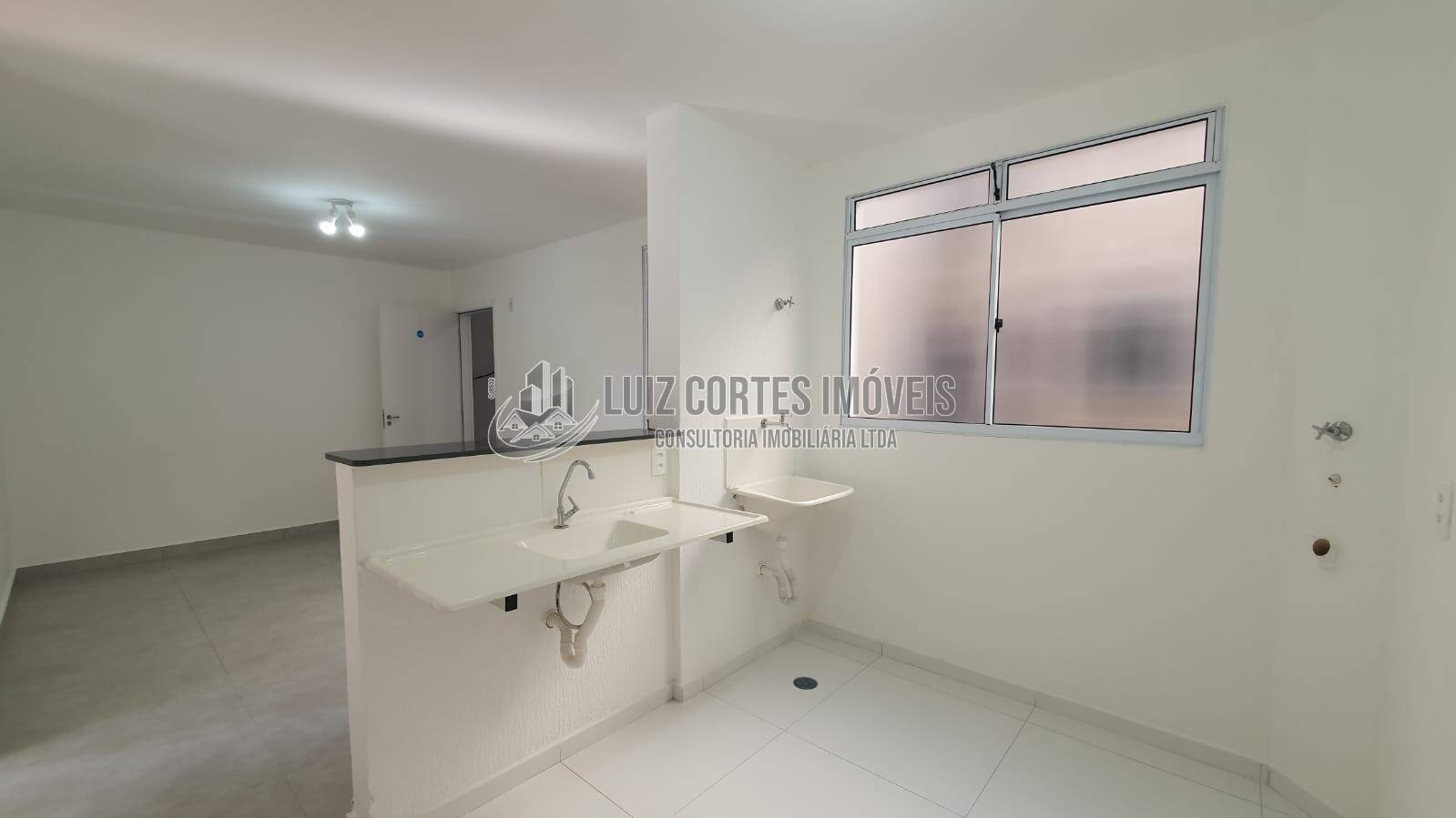 Apartamento à venda com 2 quartos, 44m² - Foto 29