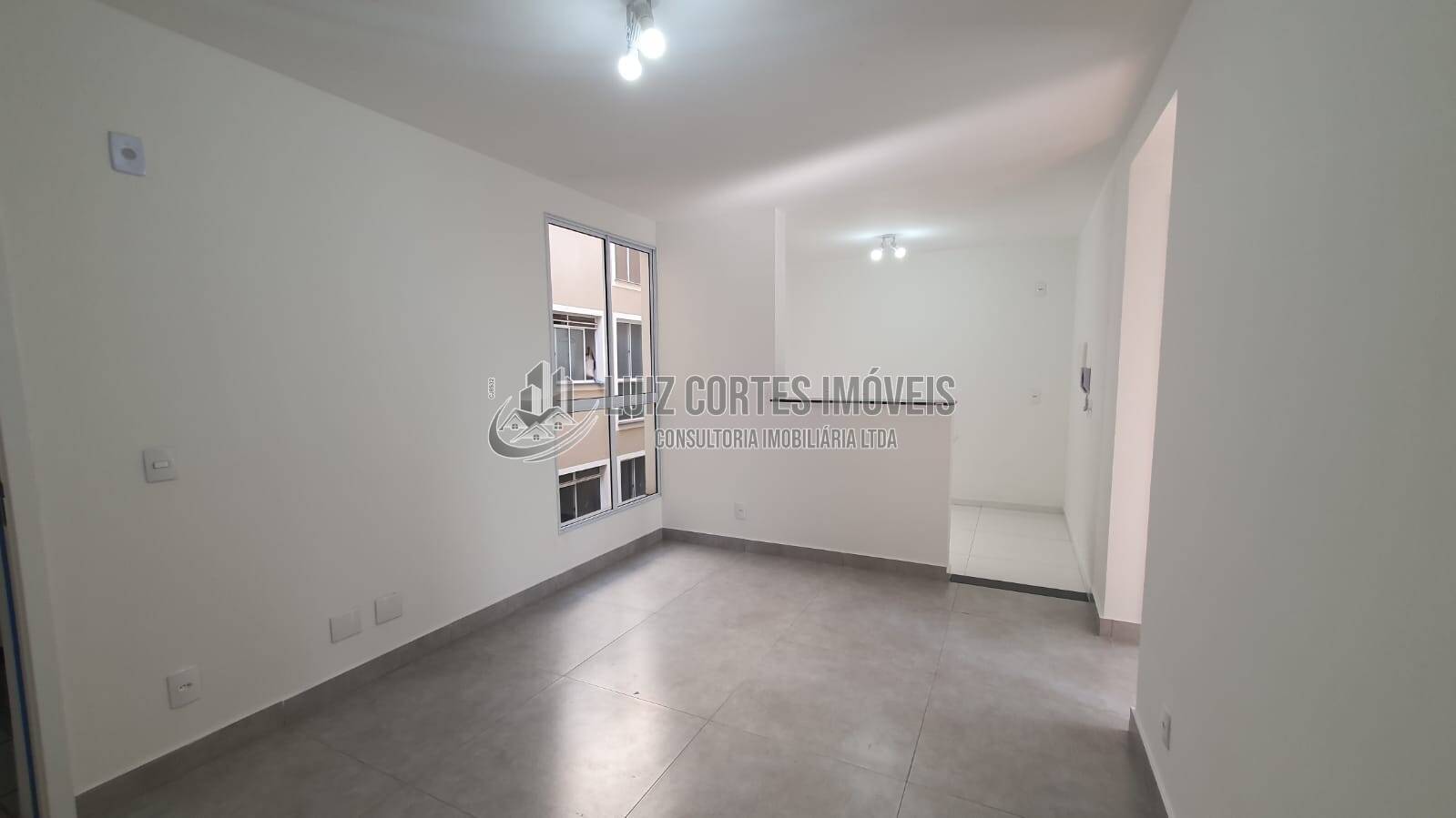 Apartamento à venda com 2 quartos, 44m² - Foto 27