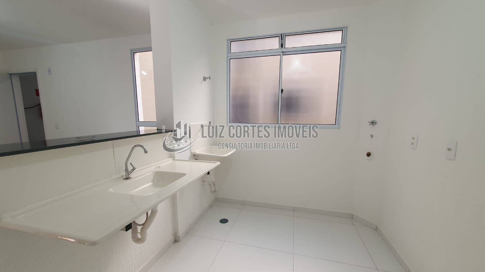 Apartamento à venda com 2 quartos, 44m² - Foto 30